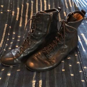 Frye Jillian Lace Up